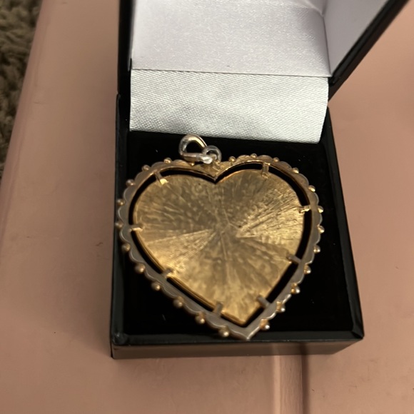 Vintage heart Vermeil charm this is also very old from Italy - Picture 2 of 4